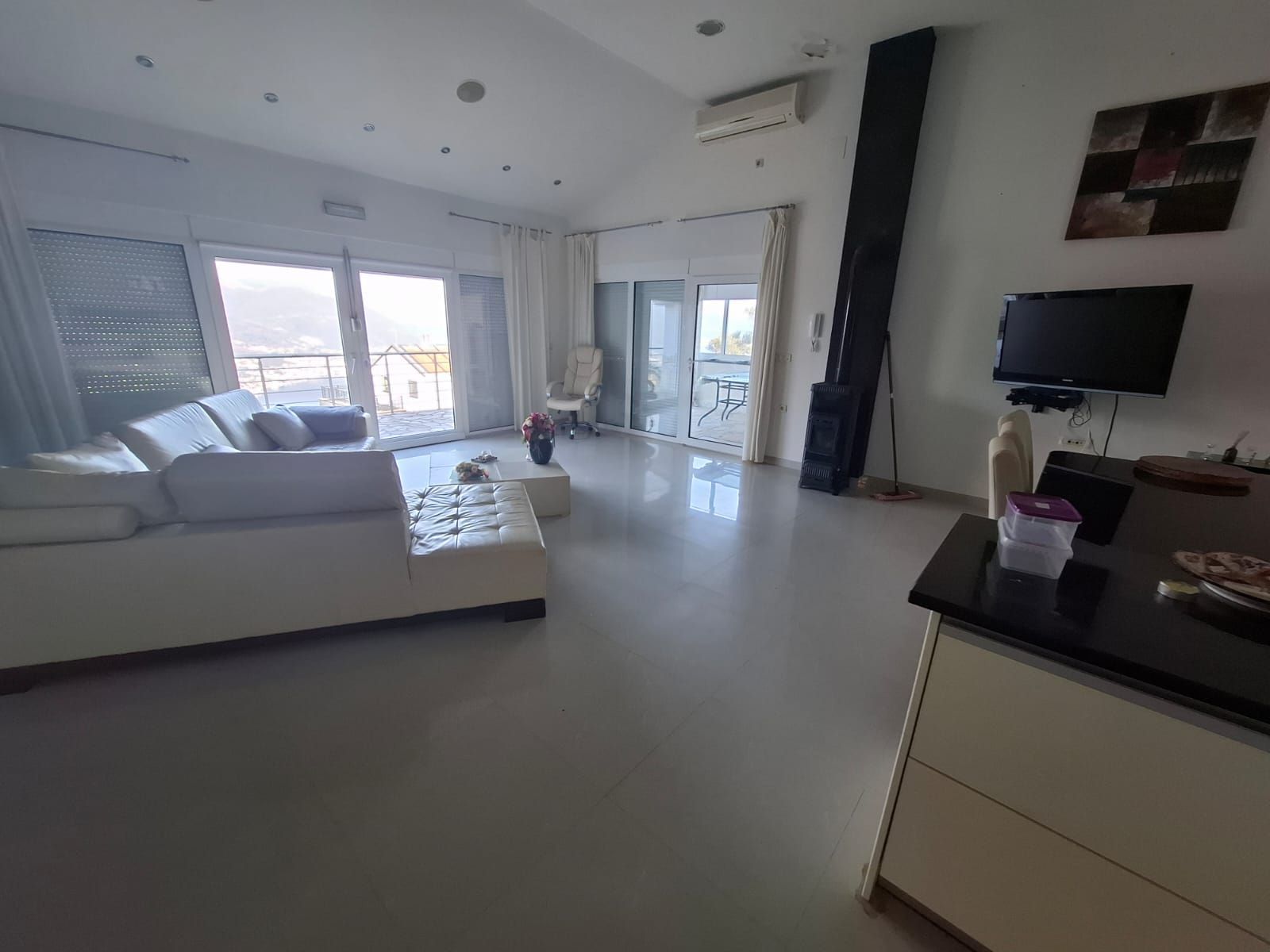 Вилла в Крашичах, Черногория, 130м2 - стоимость 440&nbsp;000€ - Ref: 72844 фото 6