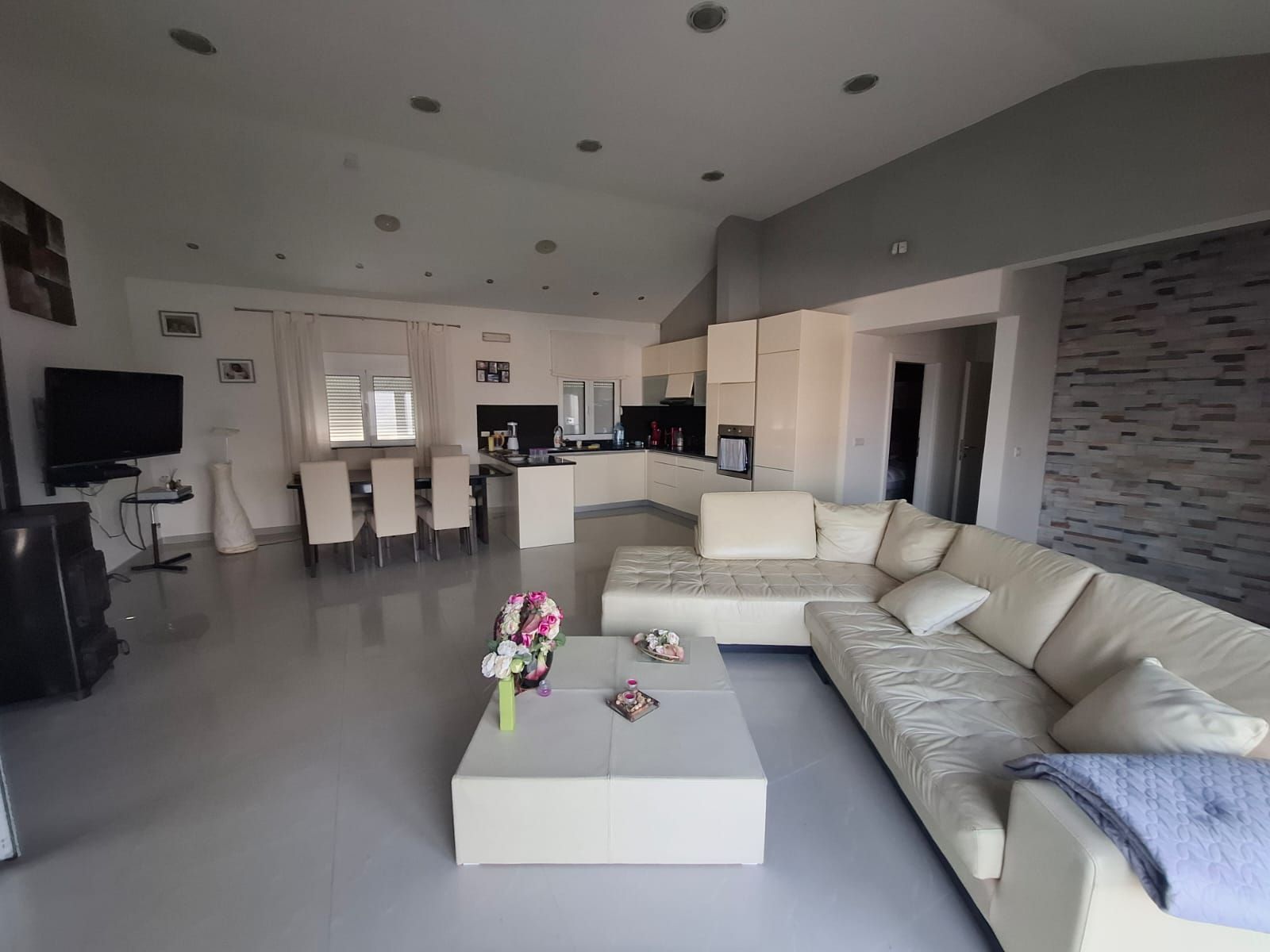 Вилла в Крашичах, Черногория, 130м2 - стоимость 440&nbsp;000€ - Ref: 72844 фото 7