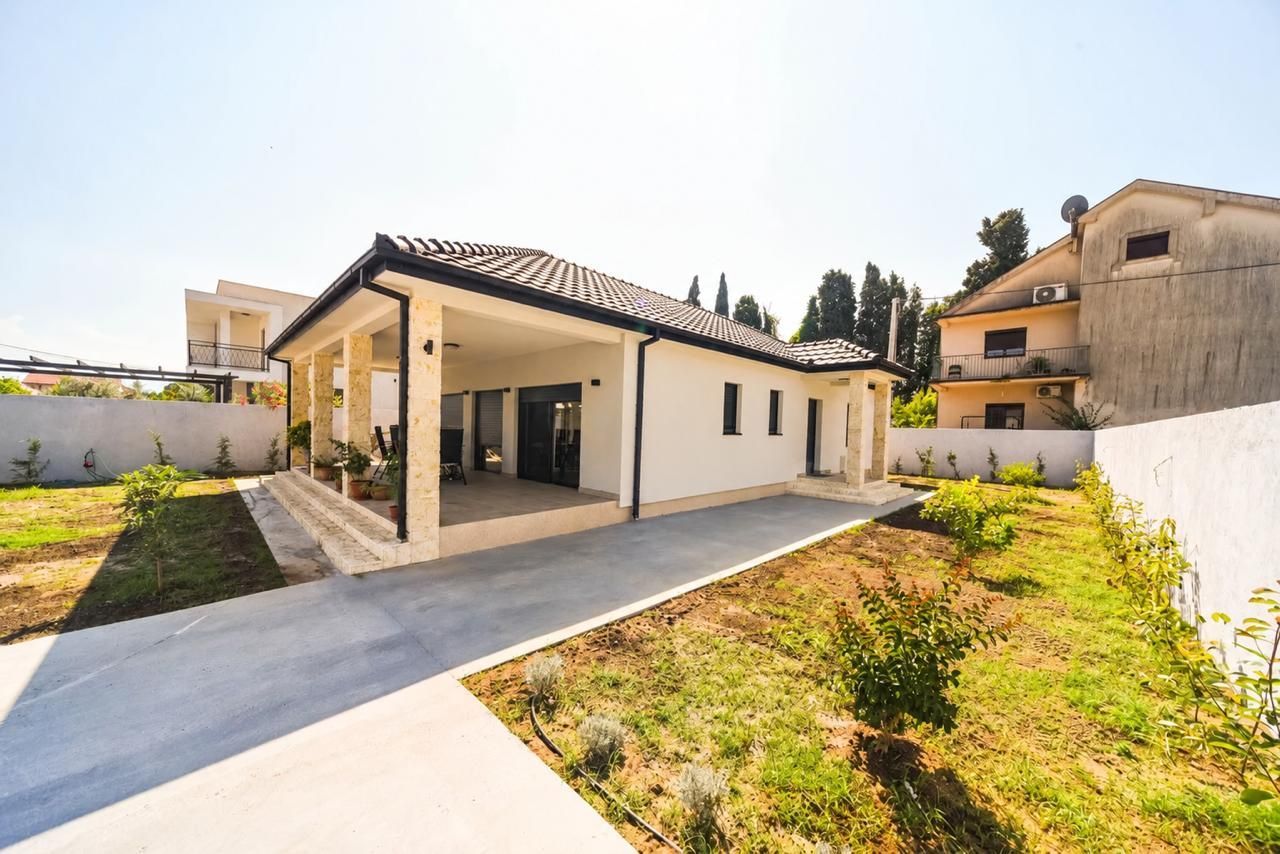Коттедж в Подгорице, Черногория, 134м2 - стоимость 310&nbsp;000€ - Ref: 72854 фото 1