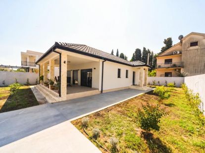 Коттедж в Подгорице, Черногория, 134м2 - стоимость 310&nbsp;000€ - Ref: 72854 фото 1