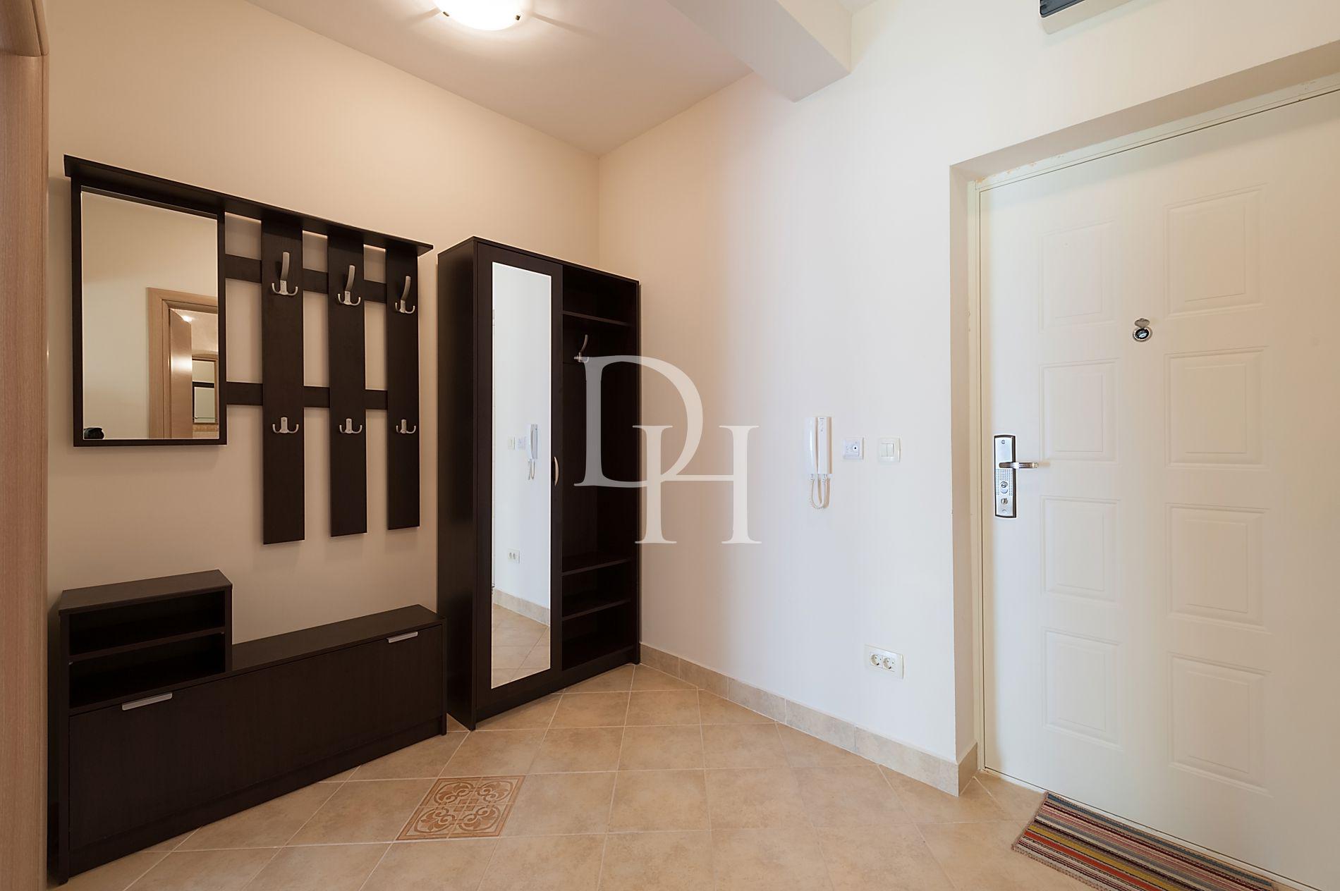 Апартаменти у Тіваті, Чорногорія, 56м2 - вартість 140&nbsp;000€ - Ref: 8183 фото 4