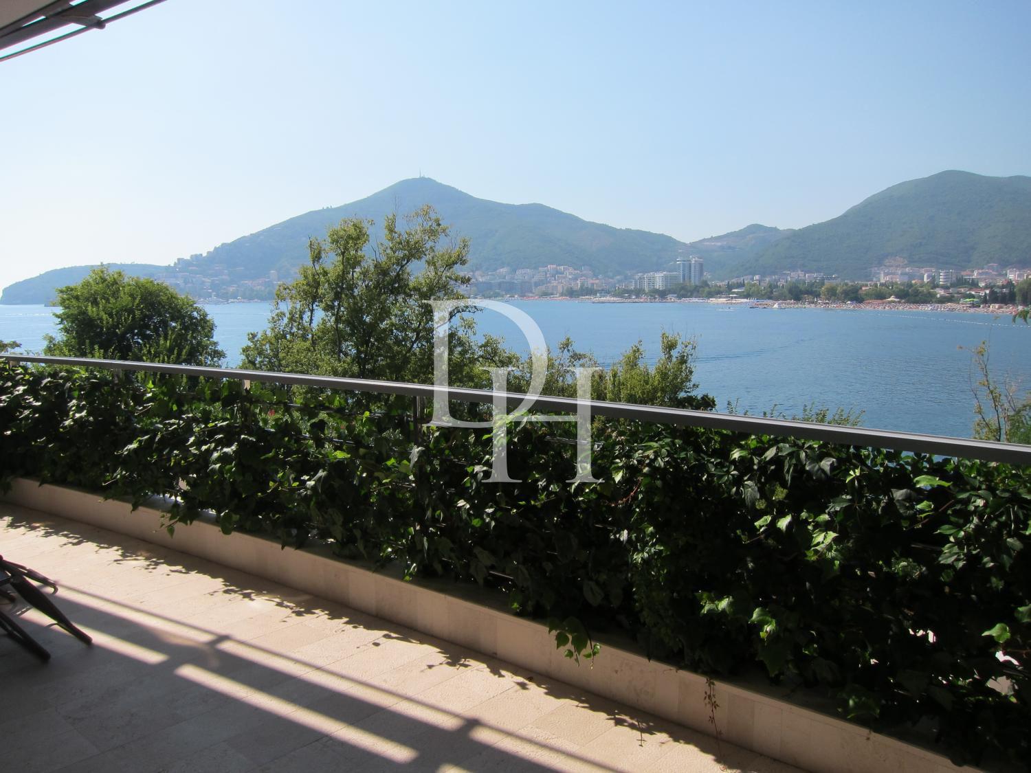 Wohnungen in Becici, Montenegro, 107m2 - kosten 856&nbsp;000€ - Ref: 10850 foto 1