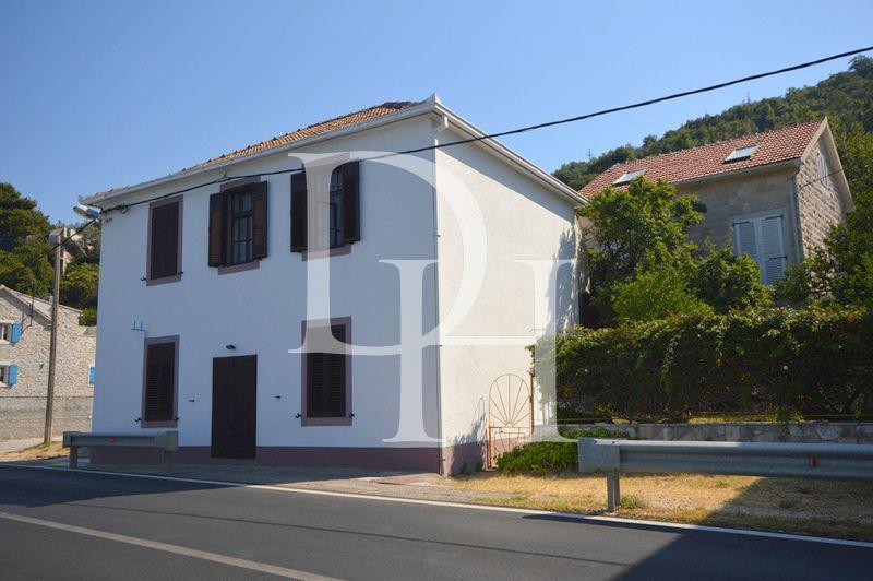 Villa in Tivat, Montenegro, 110m2 - kosten 420&nbsp;000€ - Ref: 10729 foto 1