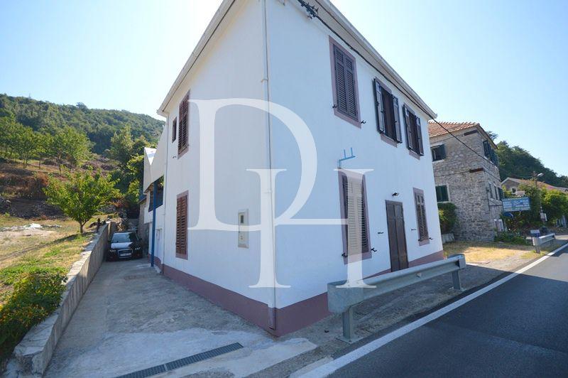 Villa in Tivat, Montenegro, 110m2 - kosten 420&nbsp;000€ - Ref: 10729 foto 2