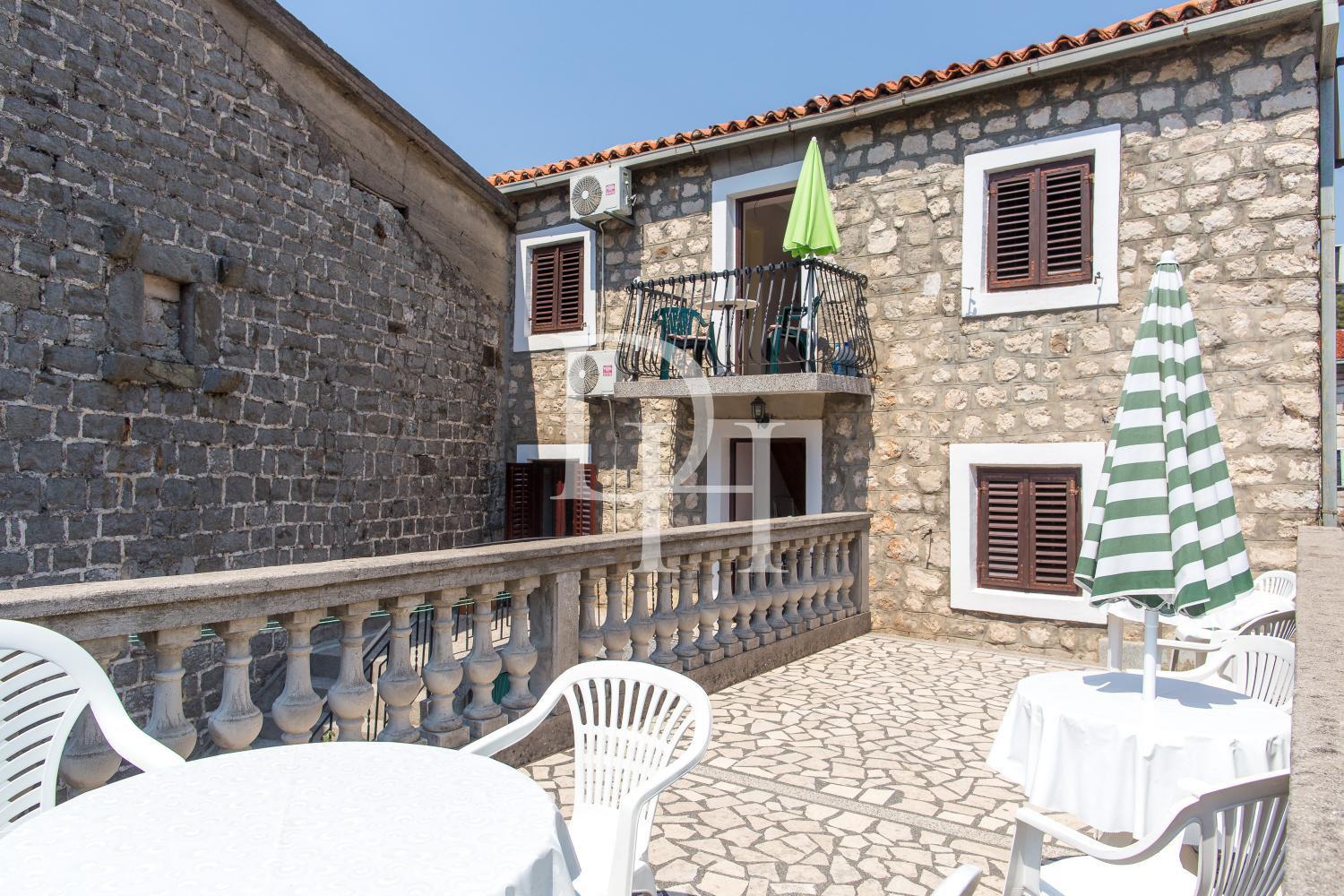 Вилла в Бечичах, Черногория, 180м2 - стоимость 500&nbsp;000€ - Ref: 10692 фото 1