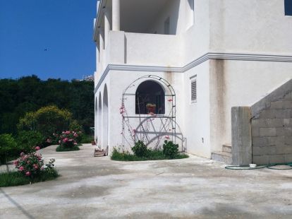 Villa in Bar, Montenegro, 170m2 - for 250&nbsp;000€ - Ref: 1140 photo 7