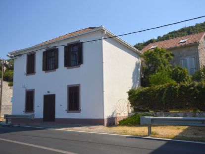 Вилла в Тивате, Черногория за 420 000€ (ID:10729)