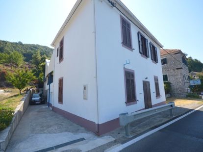 Villa in Tivat, Montenegro, 110m2 - kosten 420&nbsp;000€ - Ref: 10729 foto 2